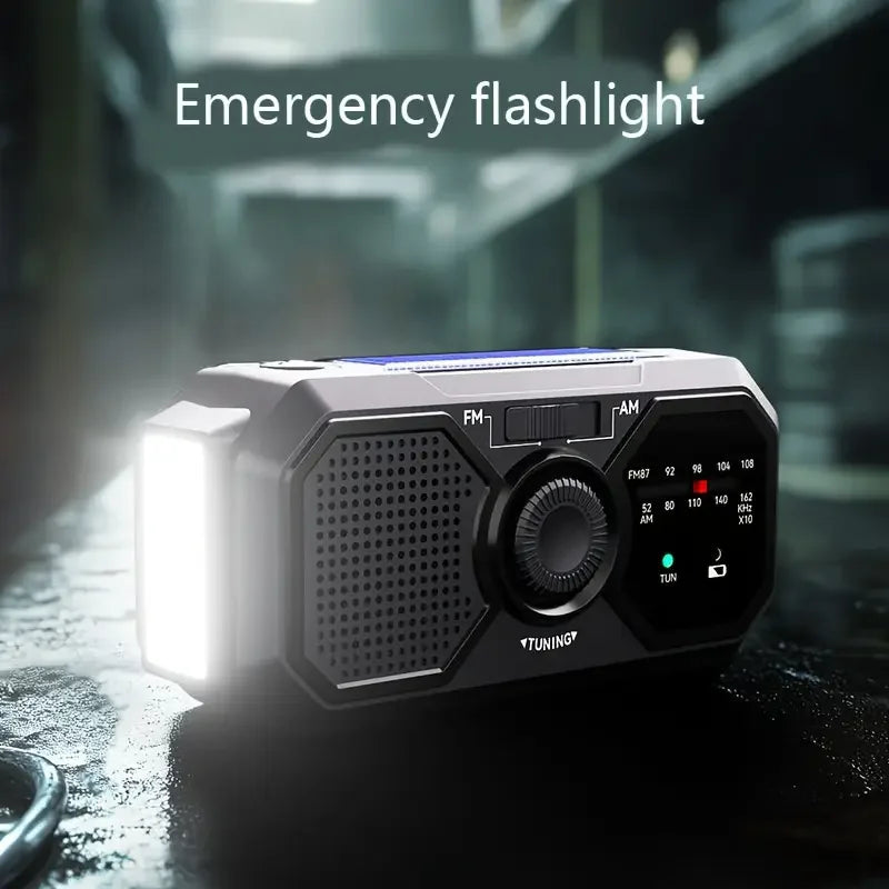 EverTrail Crank Radio &amp; Power Bank